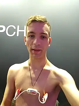 Snapshot of nickdtr chatting on 09/28/25, 09:36 nickdtr online show from 09/28/25, 09:36