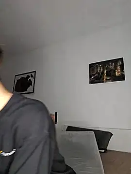 Snapshot of nickdtr chatting on 09/30/25, 06:02 nickdtr online show from 09/30/25, 06:02