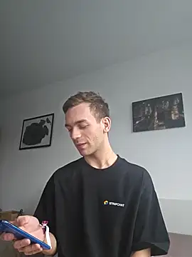 Snapshot of nickdtr chatting on 10/01/25, 02:34 nickdtr online show from 10/01/25, 02:34