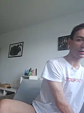 Snapshot of nickdtr chatting on 10/03/25, 01:30 nickdtr online show from 10/03/25, 01:30