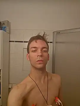 Snapshot of nickdtr chatting on 10/07/25, 08:00 nickdtr online show from 10/07/25, 08:00