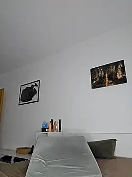 Snapshot of nickdtr chatting on 10/07/25, 08:06 nickdtr online show from 10/07/25, 08:06