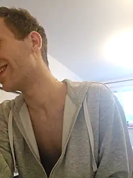 Snapshot of nickdtr chatting on 10/17/25, 06:05 nickdtr online show from 10/17/25, 06:05