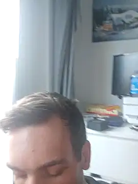 Snapshot of nickdtr chatting on 10/26/25, 06:30 nickdtr online show from 10/26/25, 06:30