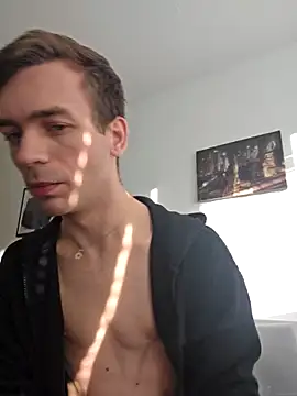 Snapshot of nickdtr chatting on 10/31/25, 07:20 nickdtr online show from 10/31/25, 07:20