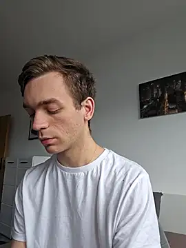 Snapshot of nickdtr chatting on 11/09/25, 12:03 nickdtr online show from 11/09/25, 12:03