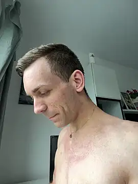 Snapshot of nickdtr chatting on 06/07/26, 01:48 nickdtr online show from 06/07/26, 01:48