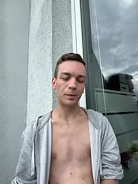 Snapshot of nickdtr chatting on 06/18/26, 10:52 nickdtr online show from 06/18/26, 10:52
