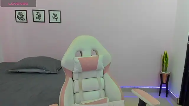 sophie pazz online show from 01/16/26, 10:36