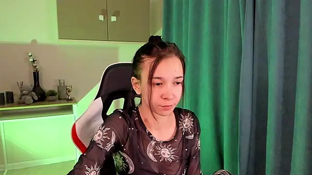 LilithStrangfor online show from 12/16/24, 04:55