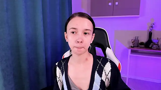 LilithStrangfor online show from 12/17/24, 04:45