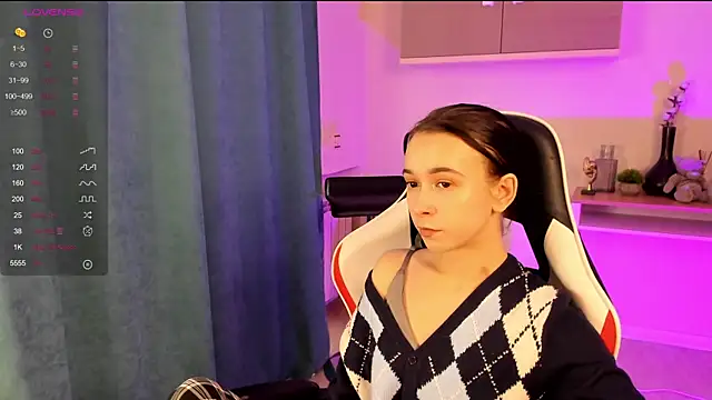 LilithStrangfor online show from 12/17/24, 11:17