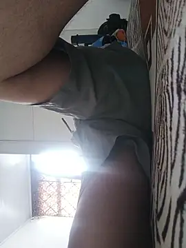 beautiful hands  online show from 03/25/26, 09:32