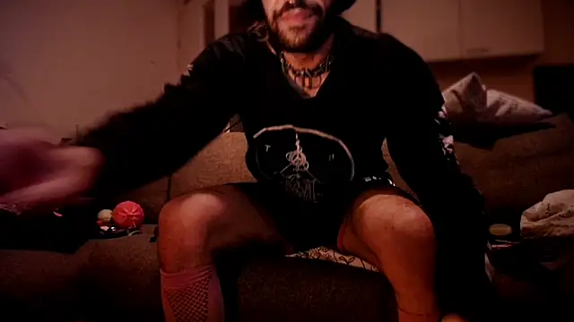 P4RtYBOII92 online show from 09/17/25, 11:39