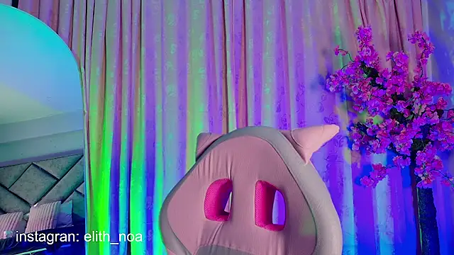 Elith noa online show from 04/14/26, 03:56