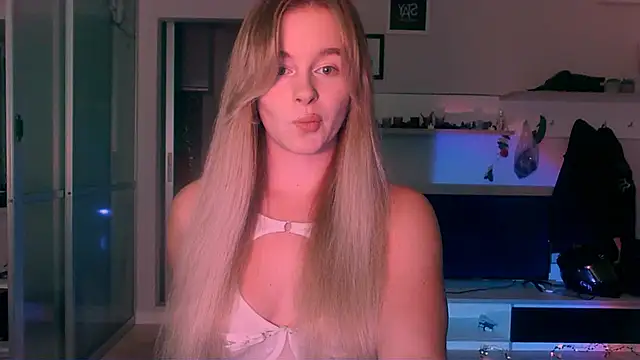 Snapshot of Eva_Jaya chatting on 09/19/25, 01:01 Eva Jaya online show from 09/19/25, 01:01