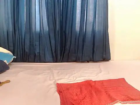 Snapshot of SexyMbalee chatting on 02/24/26, 09:18 SexyMbalee online show from 02/24/26, 09:18