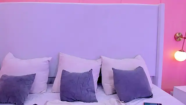 shaina vasquez online show from 11/02/25, 04:26