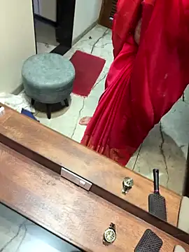 Snapshot of versatile_guy01 chatting on 10/13/25, 03:06 versatile guy01 online show from 10/13/25, 03:06