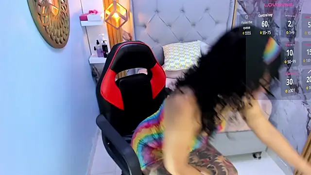 Snapshot of LINASTARK chatting on 10/27/25, 03:32 LINASTARK online show from 10/27/25, 03:32