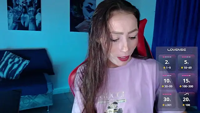 Sara-Guzman1 online show from 04/15/26, 01:34