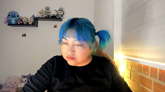 Shaddycute  online show from 12/18/25, 09:59