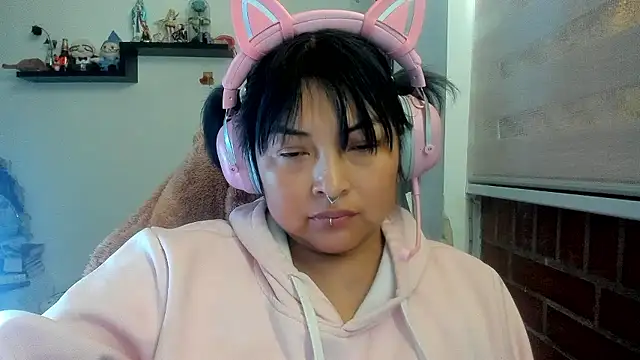 Shaddycute  online show from 04/15/26, 07:58