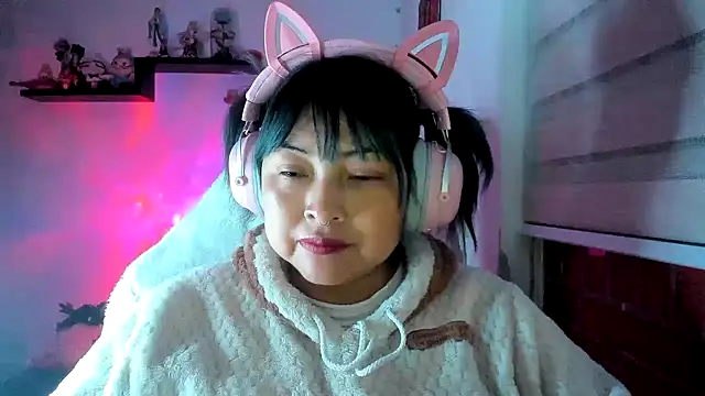 Shaddycute  online show from 06/04/26, 02:39