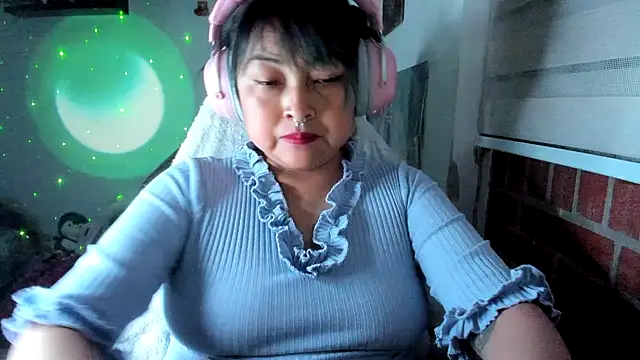 Shaddycute  online show from 06/18/26, 11:42