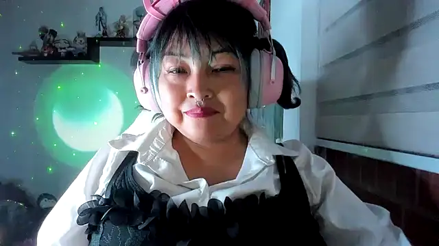 Shaddycute  online show from 06/21/26, 01:30
