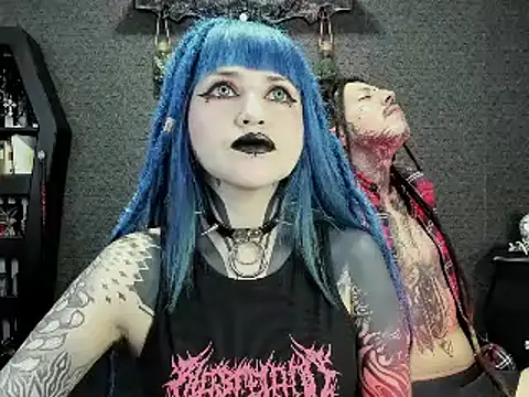 Snapshot of DimmuandDarkness chatting on 12/10/24, 02:39 DimmuandDarkness online show from 12/10/24, 02:39