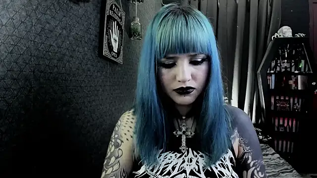 Snapshot of DimmuandDarkness chatting on 02/20/25, 04:39 DimmuandDarkness online show from 02/20/25, 04:39