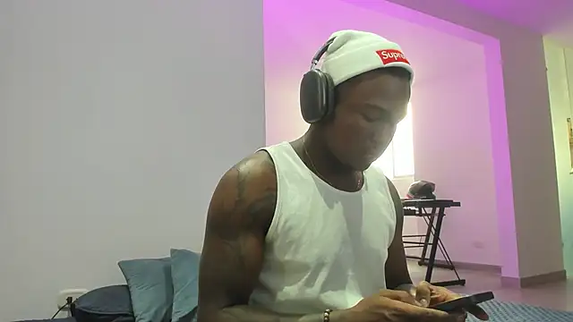 Troykhalil online show from 12/16/25, 09:09