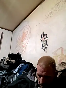 Snapshot of gettinit2wice chatting on 12/11/24, 11:43 gettinit2wice online show from 12/11/24, 11:43