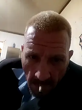 Snapshot of gettinit2wice chatting on 12/12/24, 11:29 gettinit2wice online show from 12/12/24, 11:29