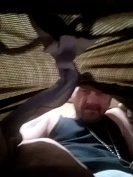 Snapshot of gettinit2wice chatting on 12/29/24, 11:29 gettinit2wice online show from 12/29/24, 11:29