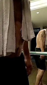 Snapshot of gettinit2wice chatting on 01/12/25, 01:37 gettinit2wice online show from 01/12/25, 01:37