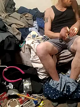 Snapshot of gettinit2wice chatting on 01/18/25, 11:44 gettinit2wice online show from 01/18/25, 11:44