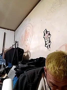 Snapshot of gettinit2wice chatting on 01/22/25, 12:38 gettinit2wice online show from 01/22/25, 12:38