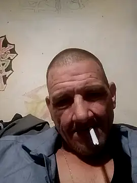 Snapshot of gettinit2wice chatting on 02/01/25, 01:09 gettinit2wice online show from 02/01/25, 01:09