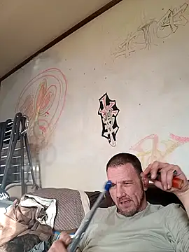 Snapshot of gettinit2wice chatting on 02/17/25, 11:53 gettinit2wice online show from 02/17/25, 11:53