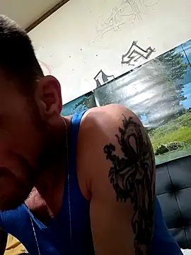 Snapshot of gettinit2wice chatting on 03/02/25, 09:10 gettinit2wice online show from 03/02/25, 09:10