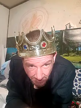 Snapshot of gettinit2wice chatting on 03/08/25, 12:22 gettinit2wice online show from 03/08/25, 12:22