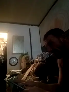 Snapshot of gettinit2wice chatting on 03/11/25, 01:12 gettinit2wice online show from 03/11/25, 01:12