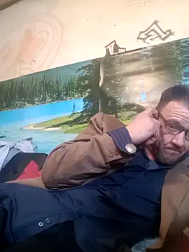 Snapshot of gettinit2wice chatting on 03/18/25, 10:04 gettinit2wice online show from 03/18/25, 10:04