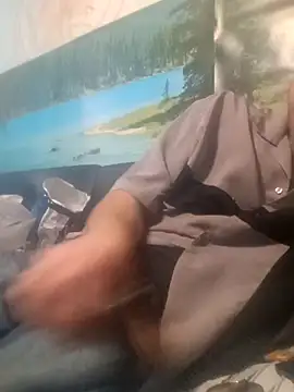 Snapshot of gettinit2wice chatting on 03/22/25, 10:49 gettinit2wice online show from 03/22/25, 10:49