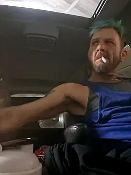 Snapshot of gettinit2wice chatting on 09/13/25, 12:27 gettinit2wice online show from 09/13/25, 12:27