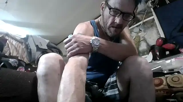 Snapshot of gettinit2wice chatting on 10/08/25, 01:14 gettinit2wice online show from 10/08/25, 01:14