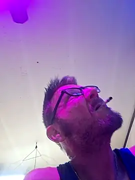 Snapshot of gettinit2wice chatting on 11/10/25, 10:20 gettinit2wice online show from 11/10/25, 10:20