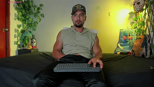 Snapshot of Jaxxon_ chatting on 01/24/25, 12:31 Jaxxon online show from 01/24/25, 12:31